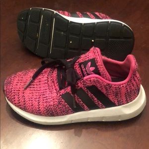 Girls Adidas sneaker